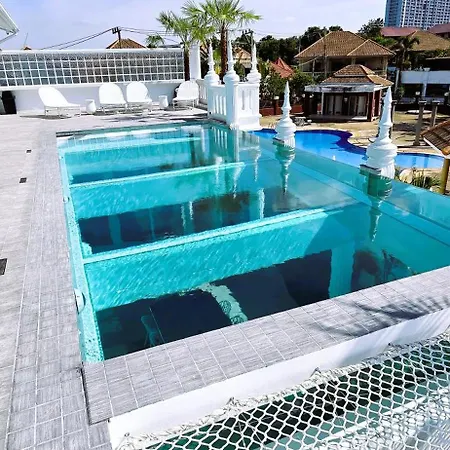 Starland Luxury Pool Villa Pattaya Walking Street 8 Bedrooms